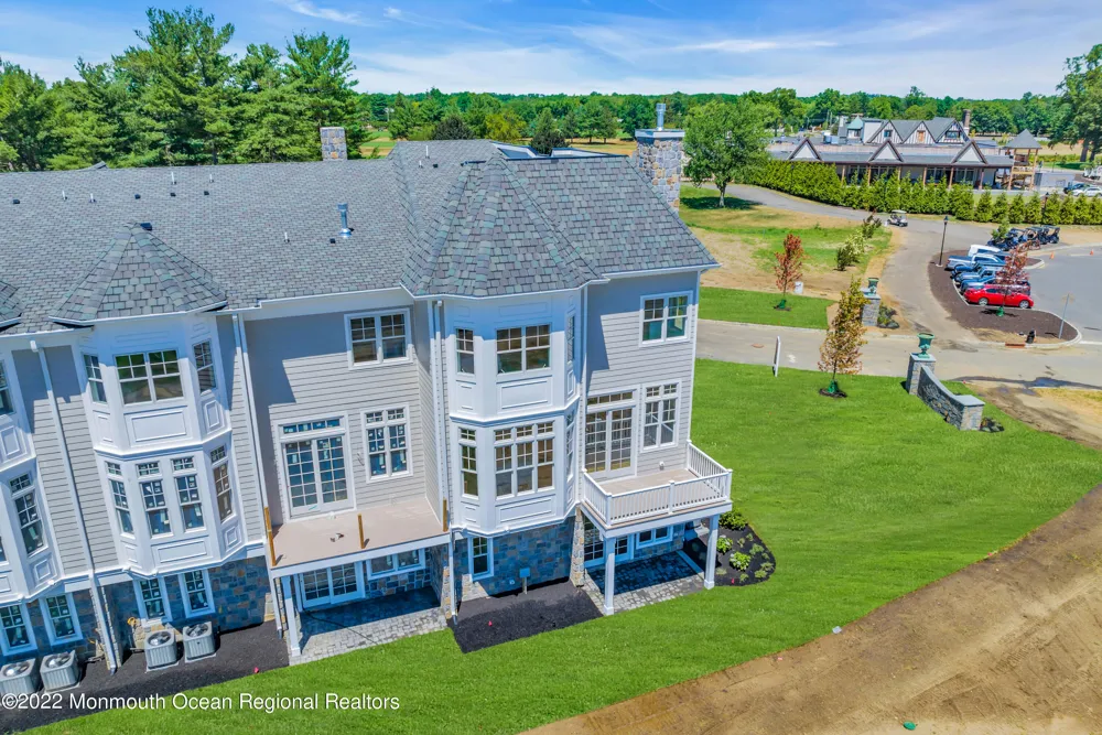 174 Eagle Way Eatontown, NJ 07724