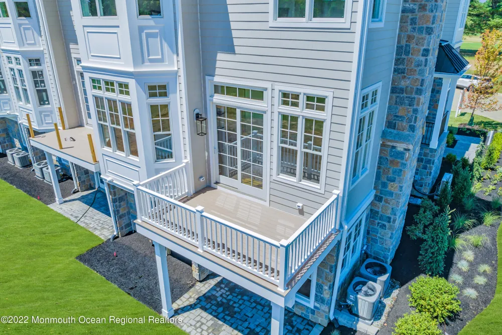 174 Eagle Way Eatontown, NJ 07724