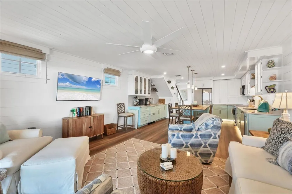 290 GULF BOULEVARD #17 Boca Grande, FL 33921
