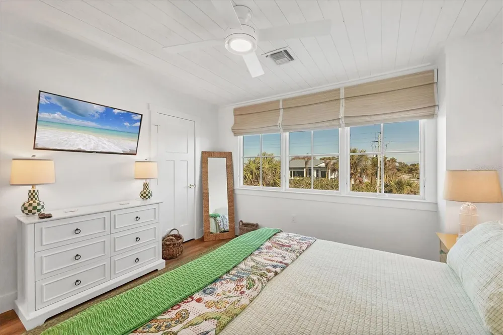 290 GULF BOULEVARD #17 Boca Grande, FL 33921