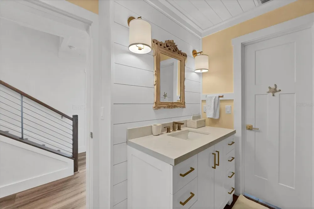290 GULF BOULEVARD #17 Boca Grande, FL 33921
