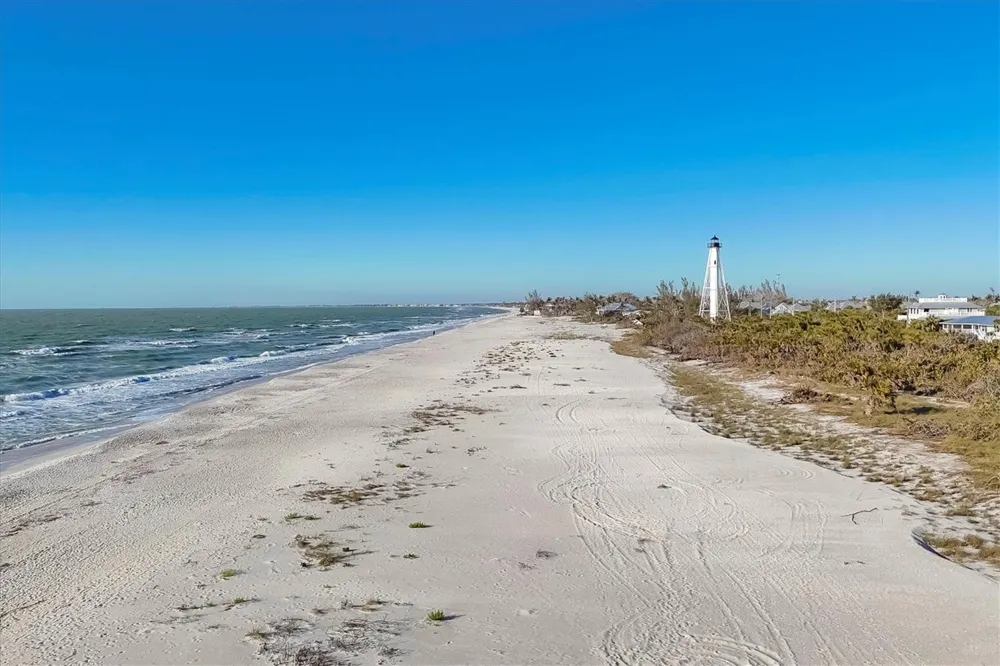 290 GULF BOULEVARD #17 Boca Grande, FL 33921