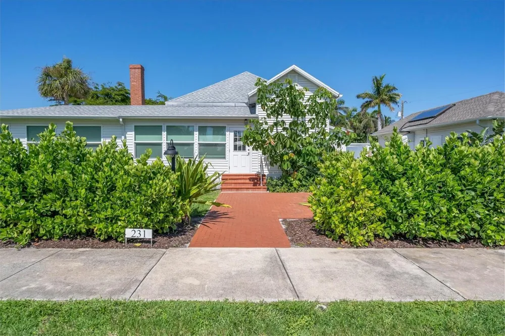 231 GILCHRIST AVENUE Boca Grande, FL 33921