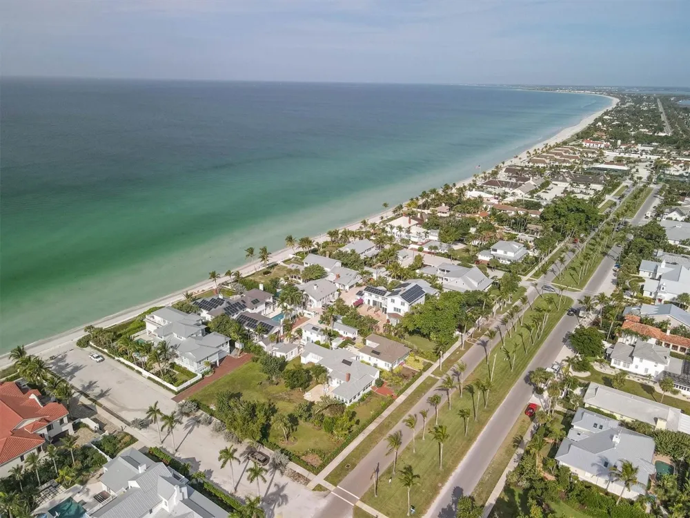 231 GILCHRIST AVENUE Boca Grande, FL 33921
