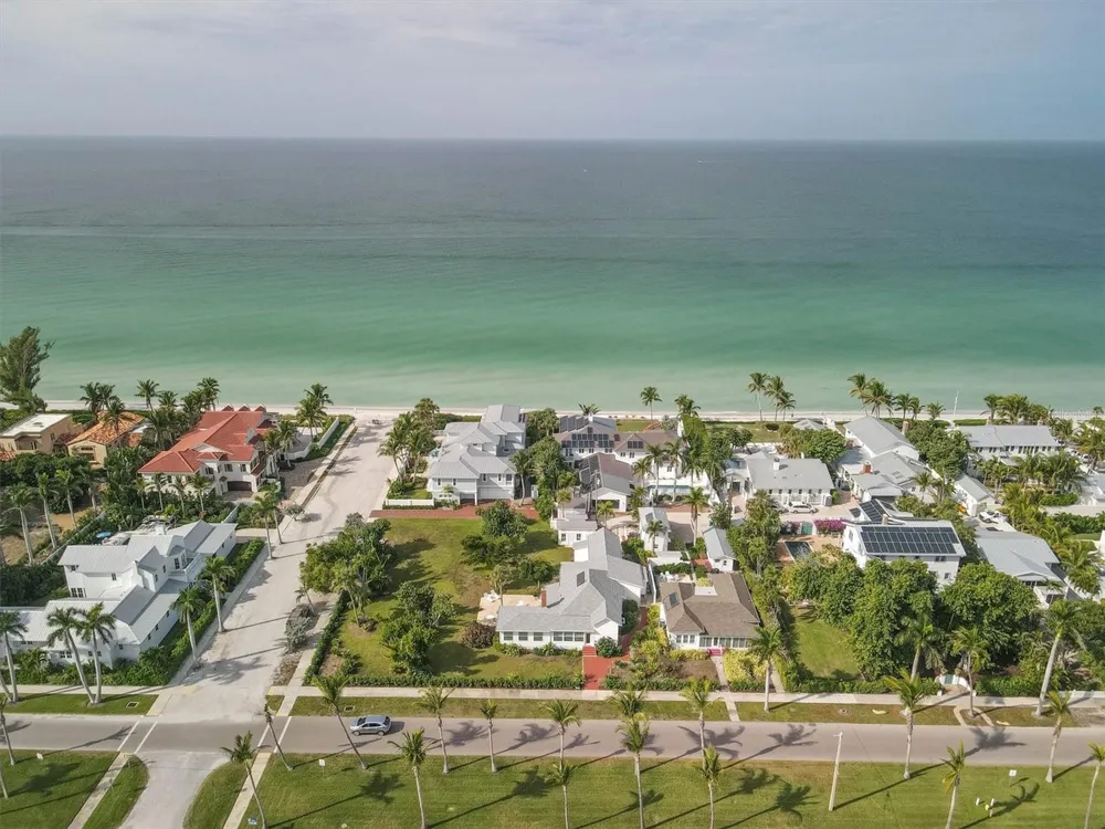 231 GILCHRIST AVENUE Boca Grande, FL 33921