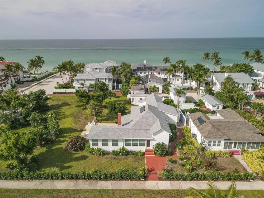 231 GILCHRIST AVENUE Boca Grande, FL 33921