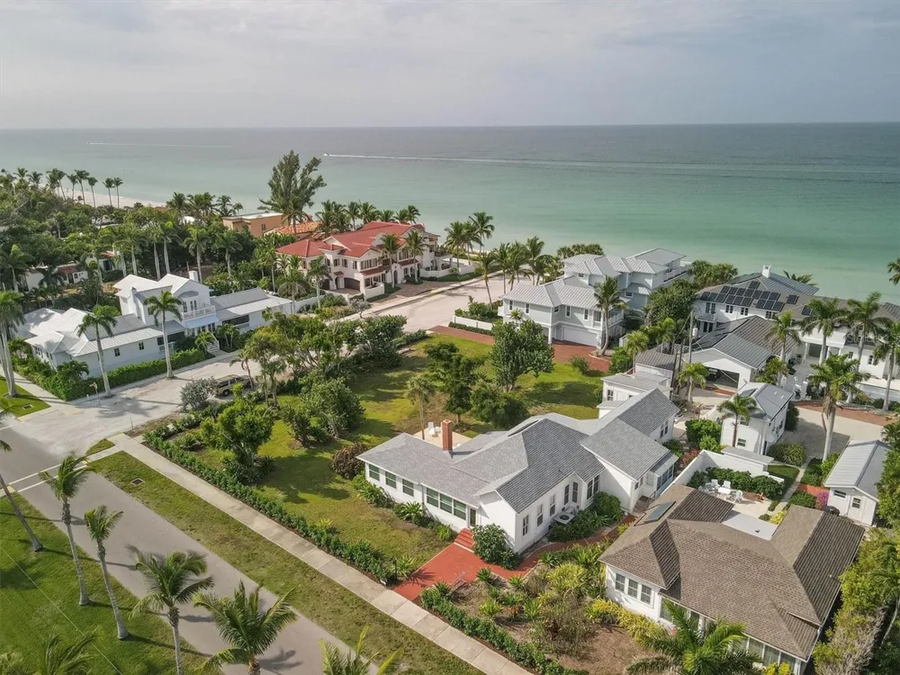 231 GILCHRIST AVENUE Boca Grande, FL 33921