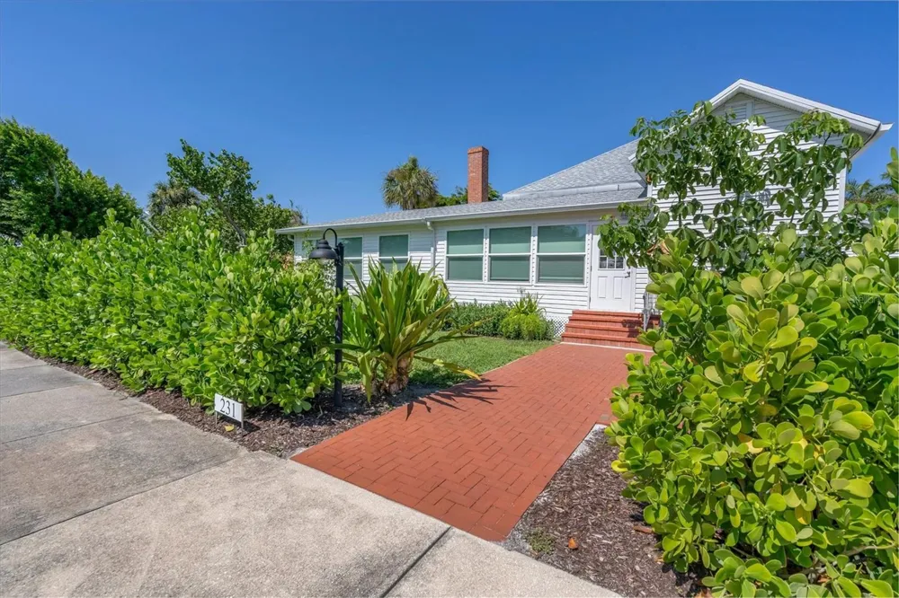 231 GILCHRIST AVENUE Boca Grande, FL 33921