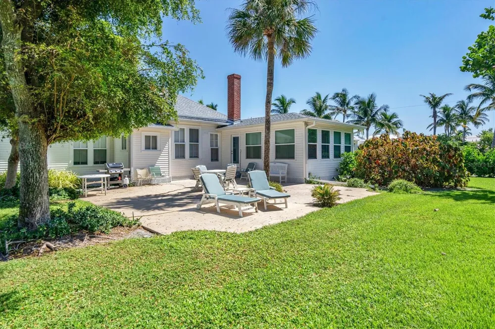 231 GILCHRIST AVENUE Boca Grande, FL 33921