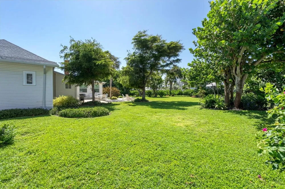 231 GILCHRIST AVENUE Boca Grande, FL 33921