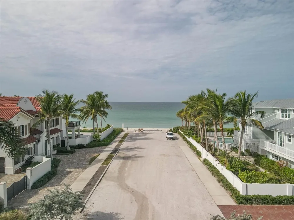 231 GILCHRIST AVENUE Boca Grande, FL 33921