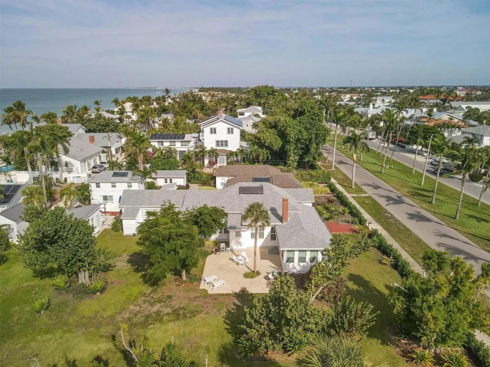 231 GILCHRIST AVENUE Boca Grande, FL 33921
