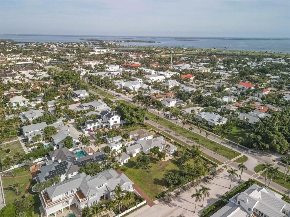 231 GILCHRIST AVENUE Boca Grande, FL 33921