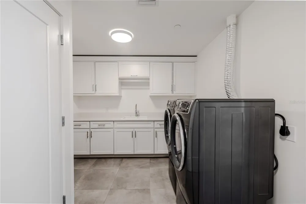 920 OSCEOLA AVENUE #703 Clearwater, FL 33755