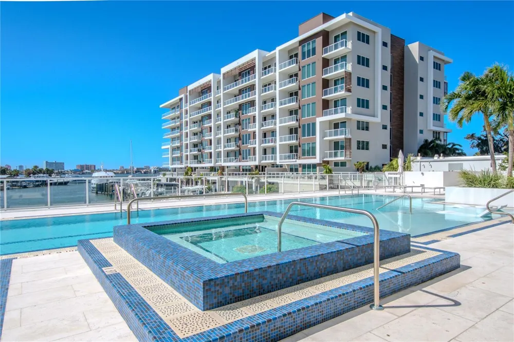 920 OSCEOLA AVENUE #703 Clearwater, FL 33755
