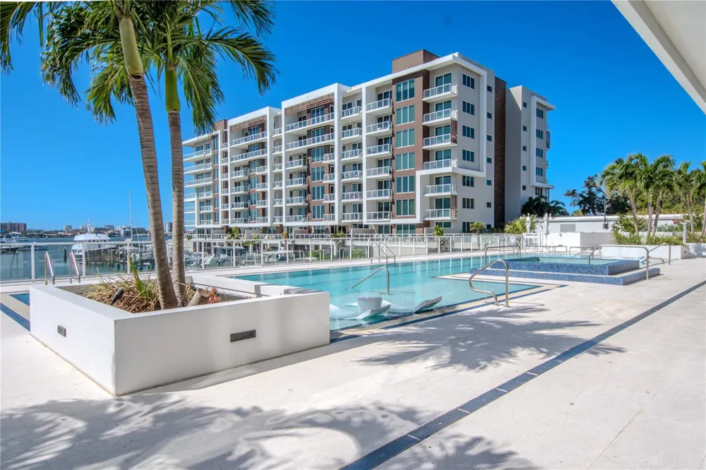 920 OSCEOLA AVENUE #703 Clearwater, FL 33755