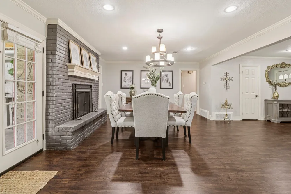 1213 W Tarrant Road Grand Prairie, TX 75050