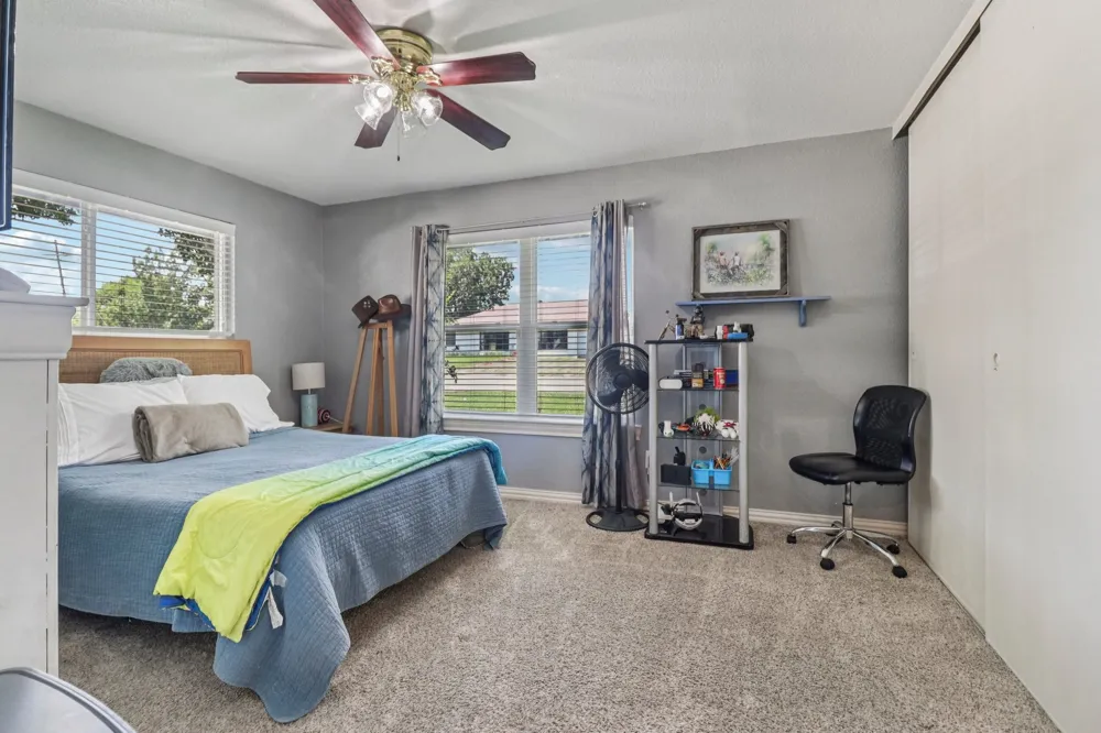 1213 W Tarrant Road Grand Prairie, TX 75050