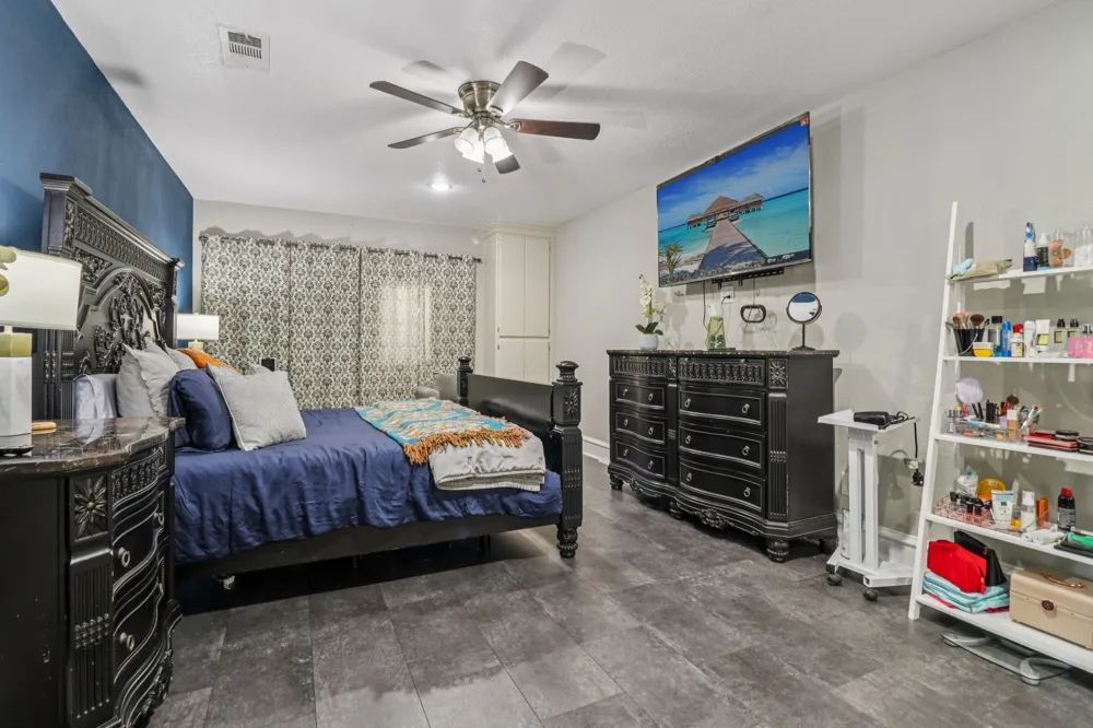 1213 W Tarrant Road Grand Prairie, TX 75050