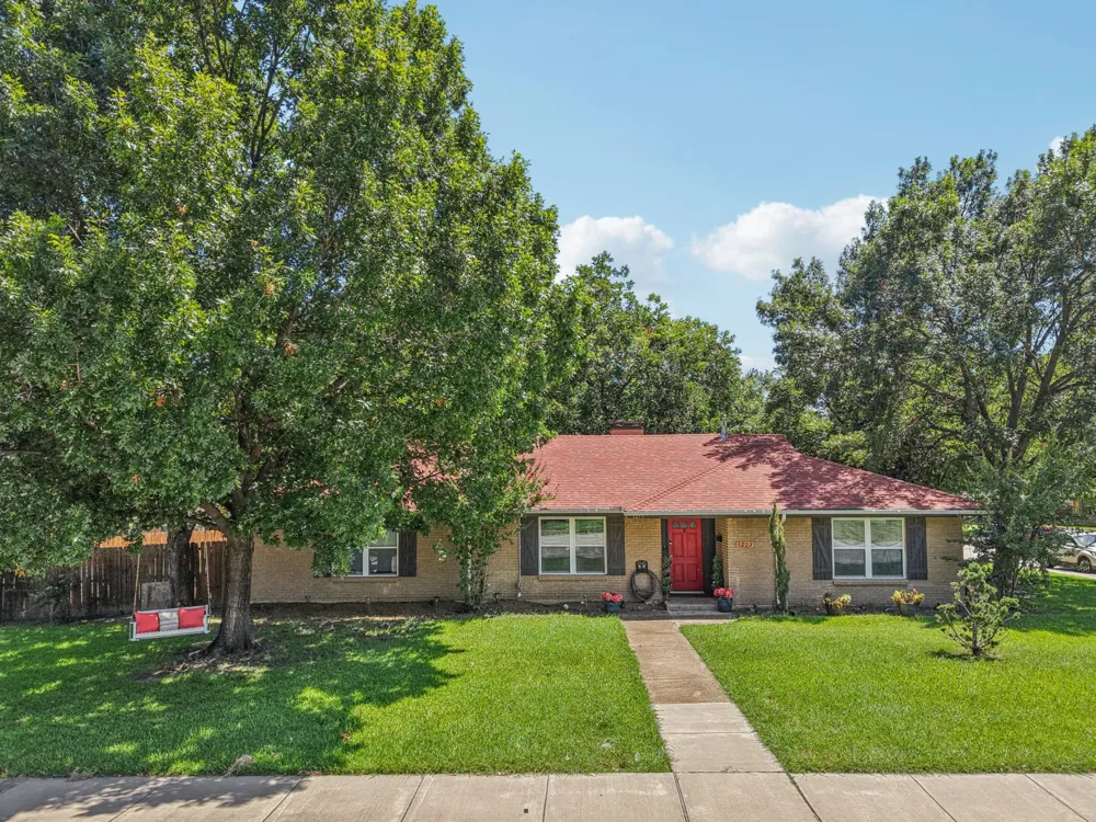 1213 W Tarrant Road Grand Prairie, TX 75050
