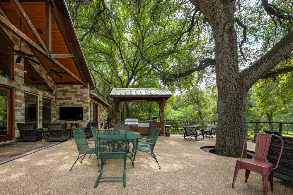 395 County Road 2530 Meridian, TX 76665