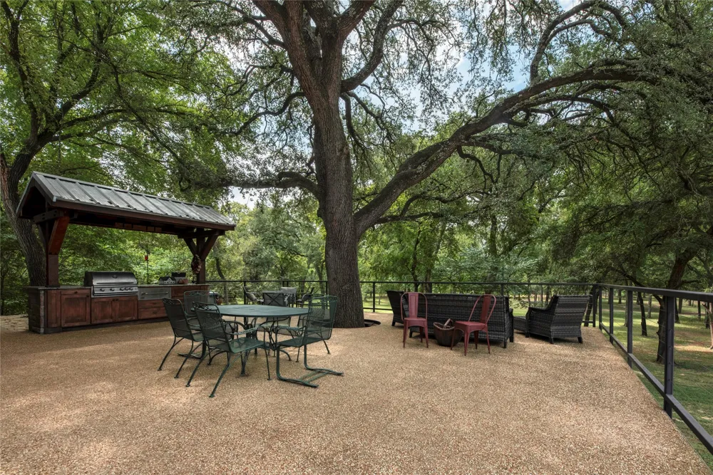 395 County Road 2530 Meridian, TX 76665