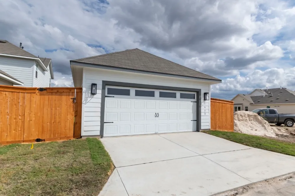 1632 Esplanade Parkway San Marcos, TX 78666