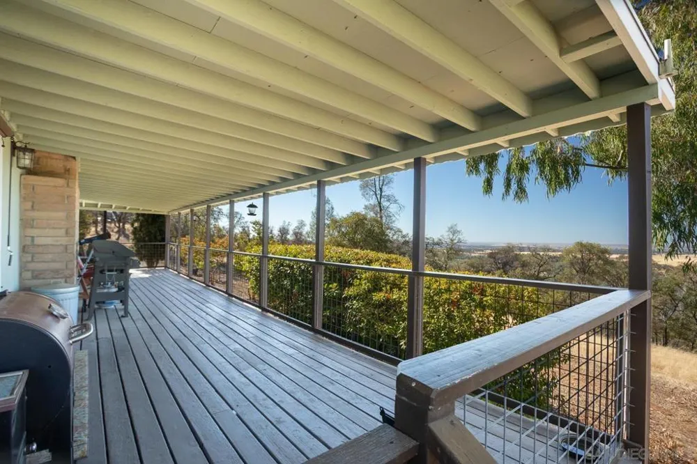 135 Sunny Hills Rd Bangor, CA 95914