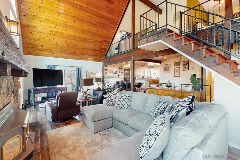 135 Sunny Hills Rd Bangor, CA 95914