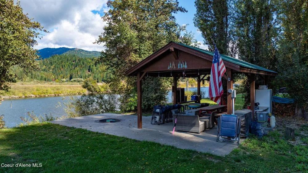 8644 Railroad Grade Road St. Maries, ID 83861