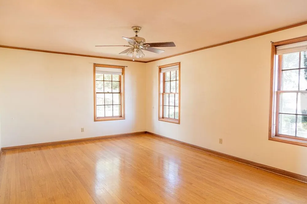 208 West Putnum Avenue Ganado, TX 77962