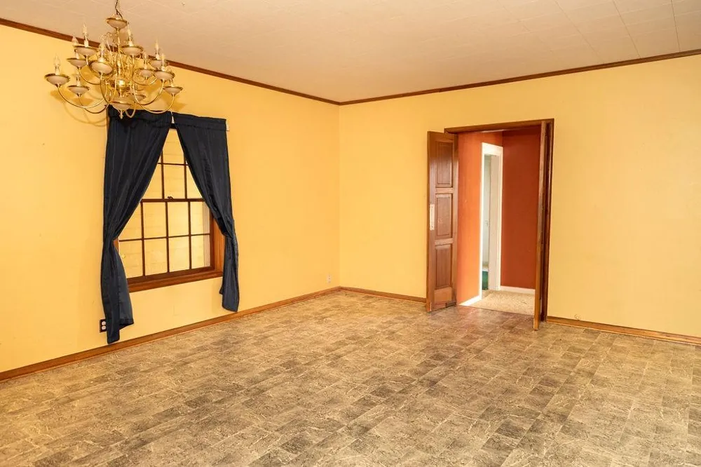 208 West Putnum Avenue Ganado, TX 77962
