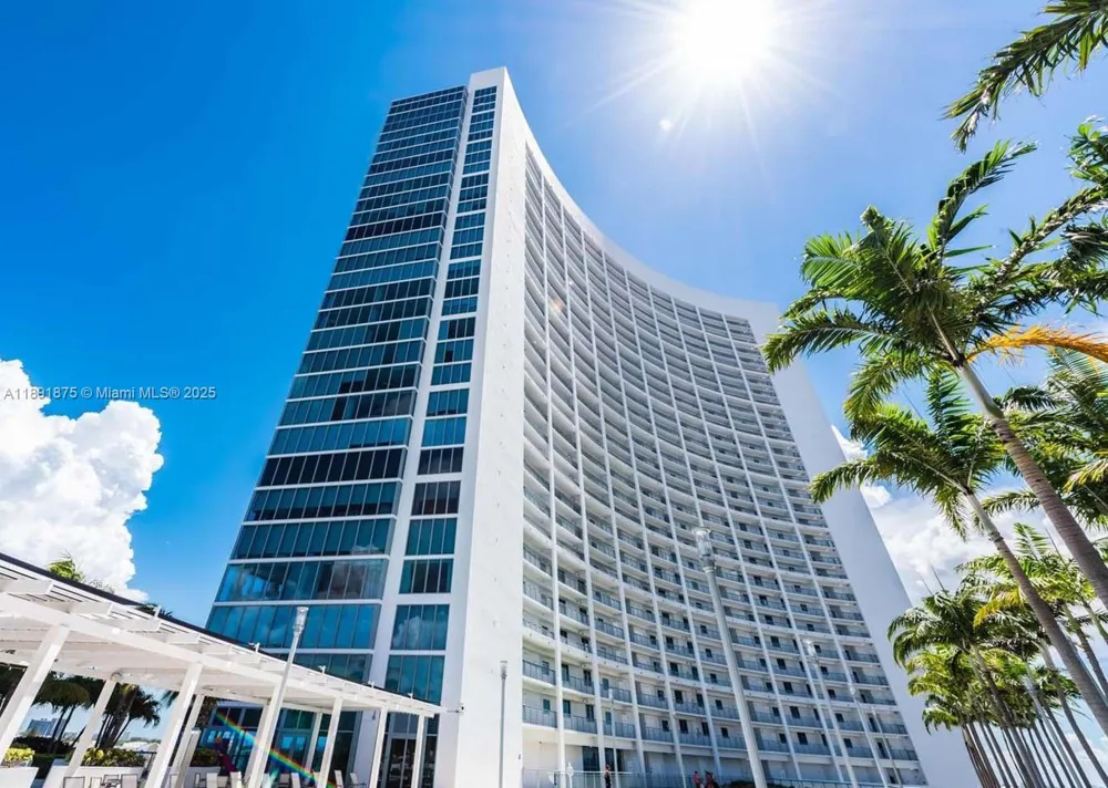 601 NE 36th St #2206 Miami, FL 33137