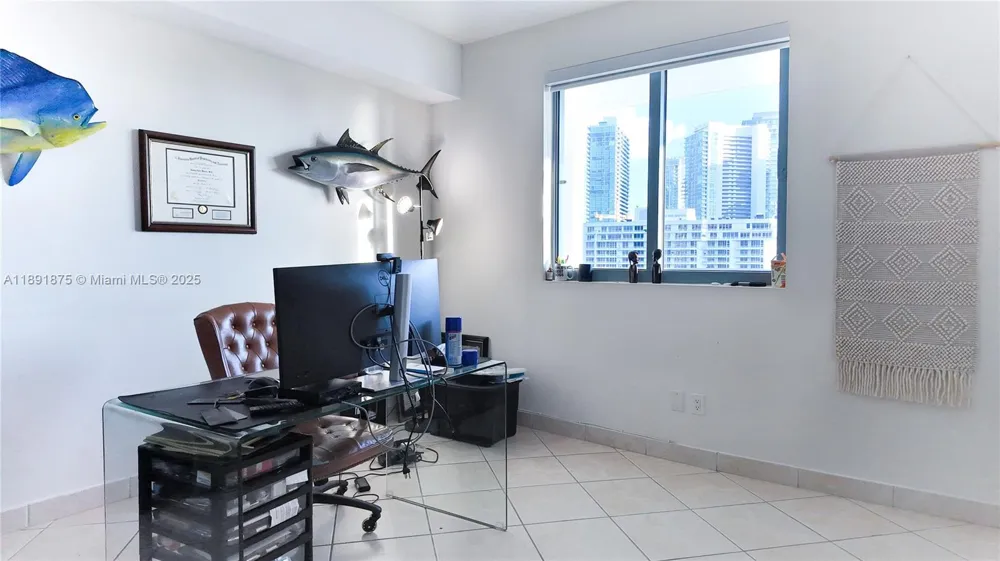 601 NE 36th St #2206 Miami, FL 33137