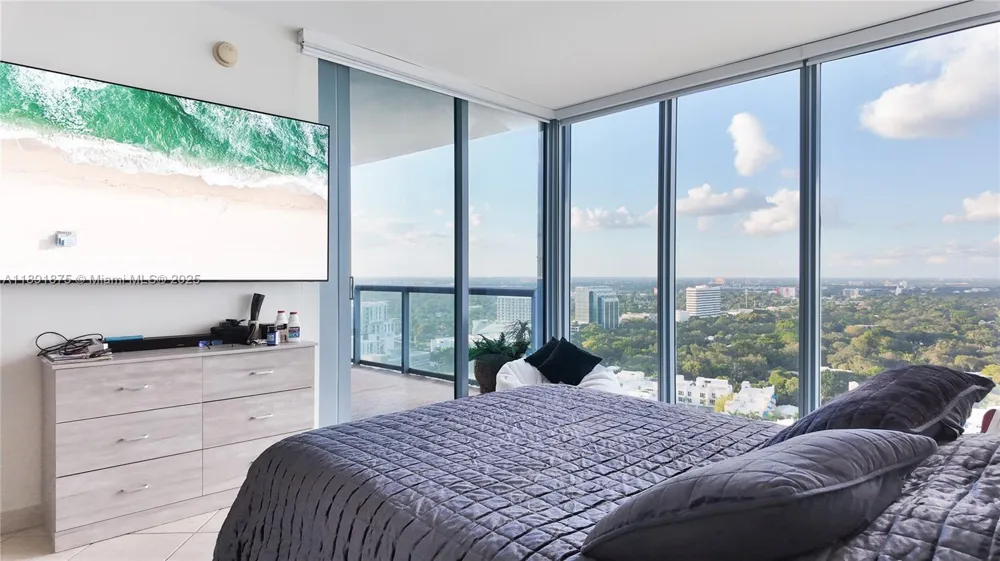601 NE 36th St #2206 Miami, FL 33137