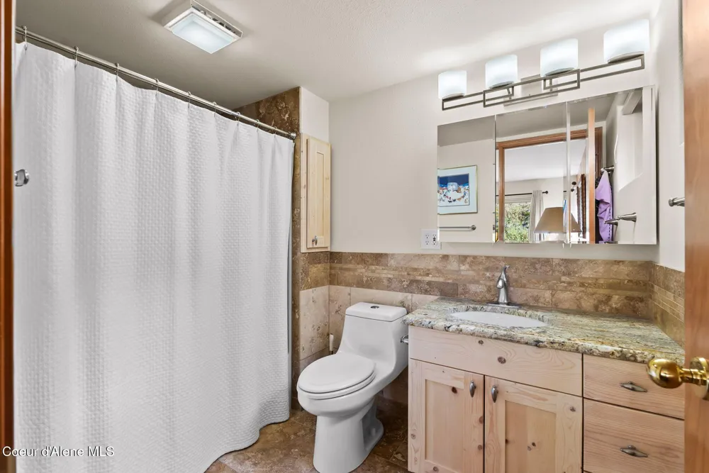 155 Crystal Springs Road #401 Sandpoint, ID 83864