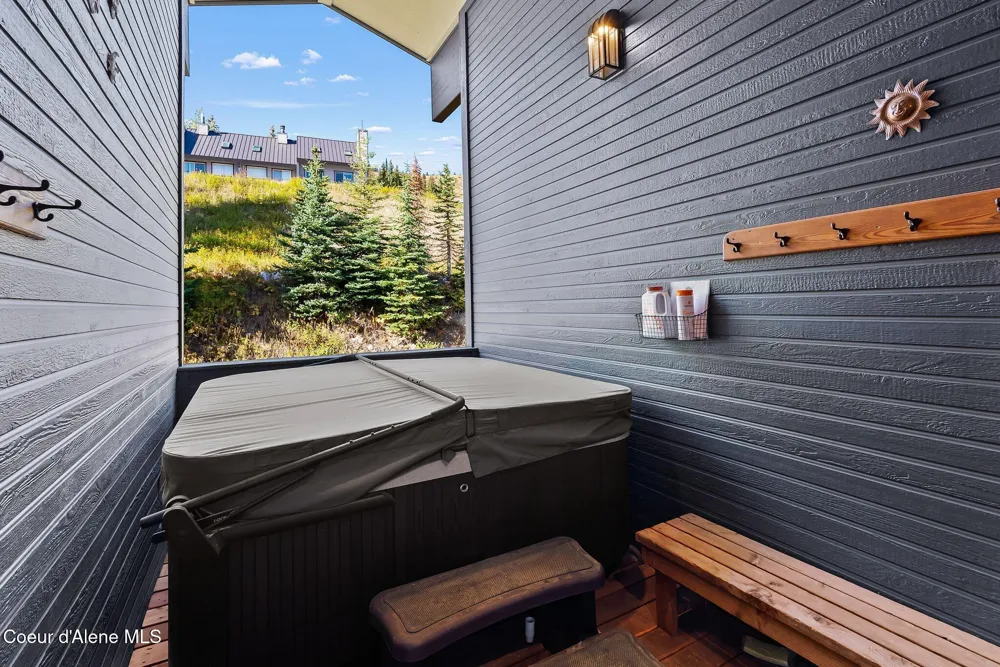 155 Crystal Springs Road #401 Sandpoint, ID 83864