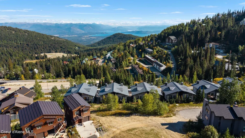 155 Crystal Springs Road #401 Sandpoint, ID 83864