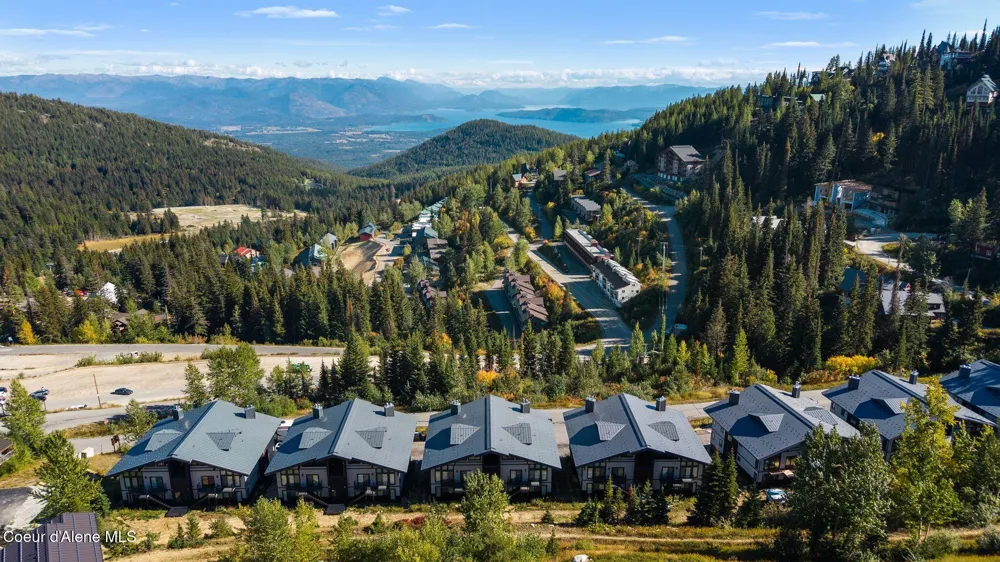 155 Crystal Springs Road #401 Sandpoint, ID 83864