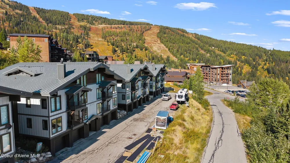 155 Crystal Springs Road #401 Sandpoint, ID 83864