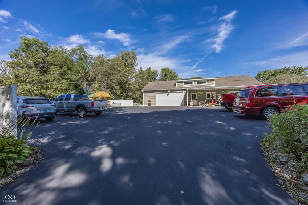 4650 E Shady Lane Mooresville, IN 46158