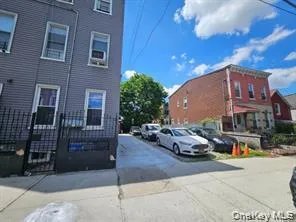 400 Linwood Street