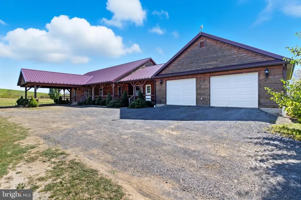 107 LINKIN PARK DRIVE Spring Mills, PA 16875