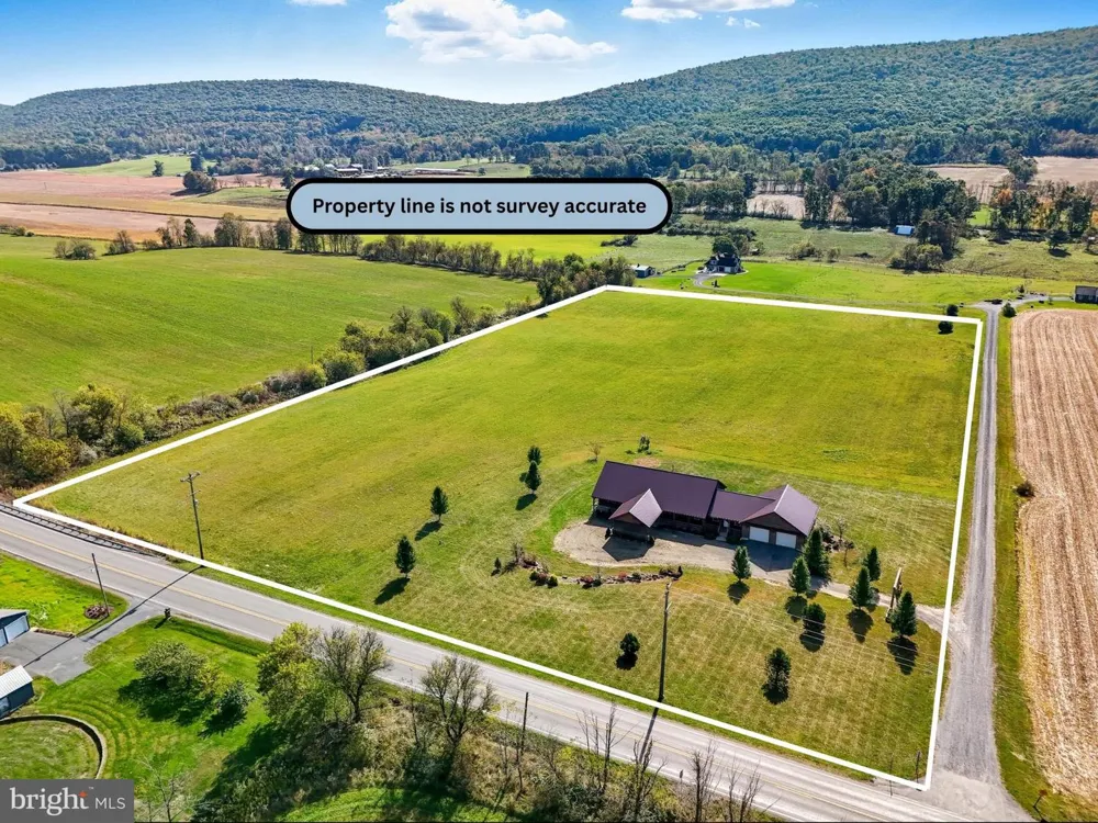 107 LINKIN PARK DRIVE Spring Mills, PA 16875