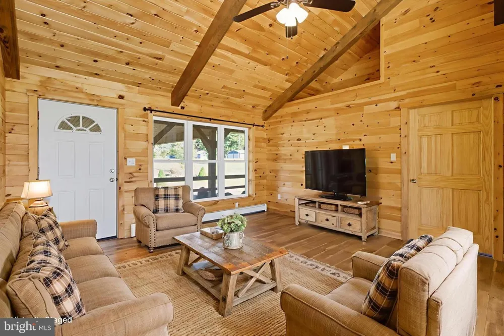 107 LINKIN PARK DRIVE Spring Mills, PA 16875