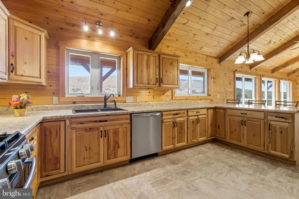 107 LINKIN PARK DRIVE Spring Mills, PA 16875