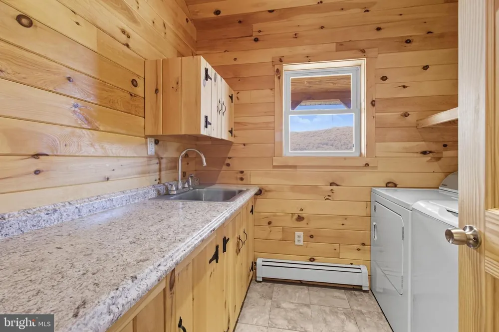 107 LINKIN PARK DRIVE Spring Mills, PA 16875