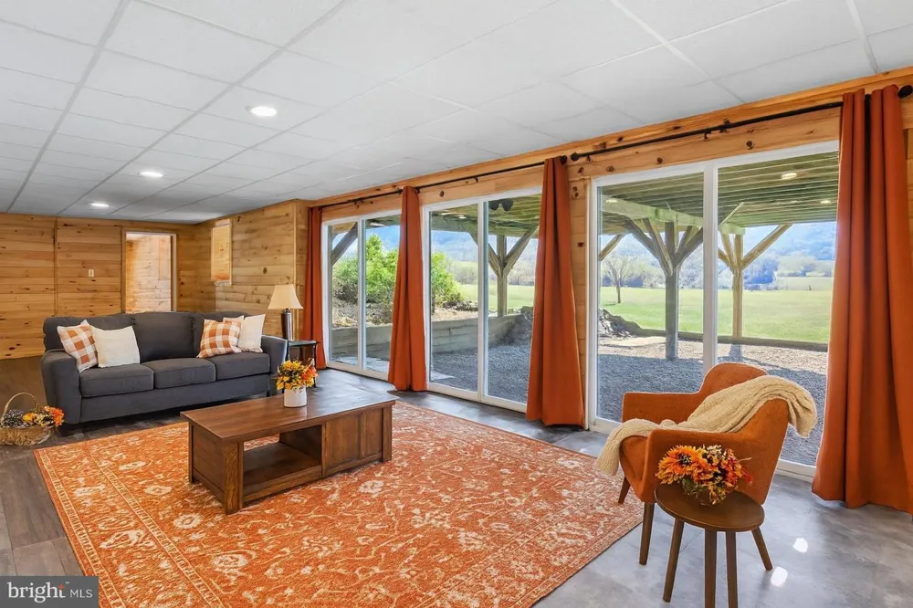 107 LINKIN PARK DRIVE Spring Mills, PA 16875