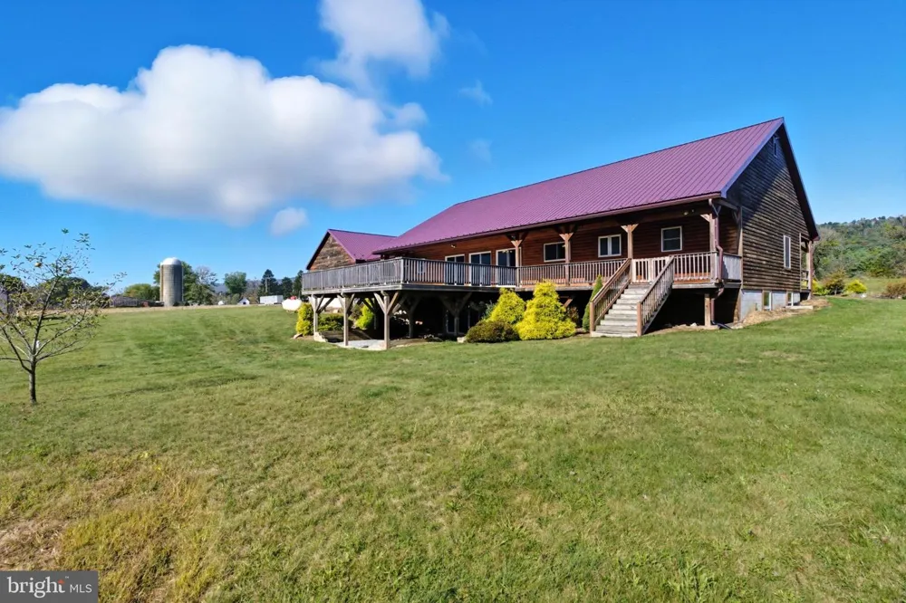 107 LINKIN PARK DRIVE Spring Mills, PA 16875
