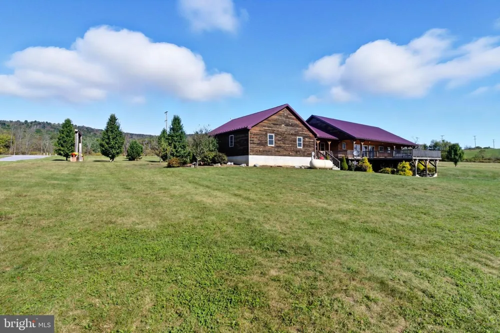 107 LINKIN PARK DRIVE Spring Mills, PA 16875